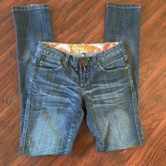 Rock Revolution Skinny Jean With Embroidery Pocket - Picture 2 of 8